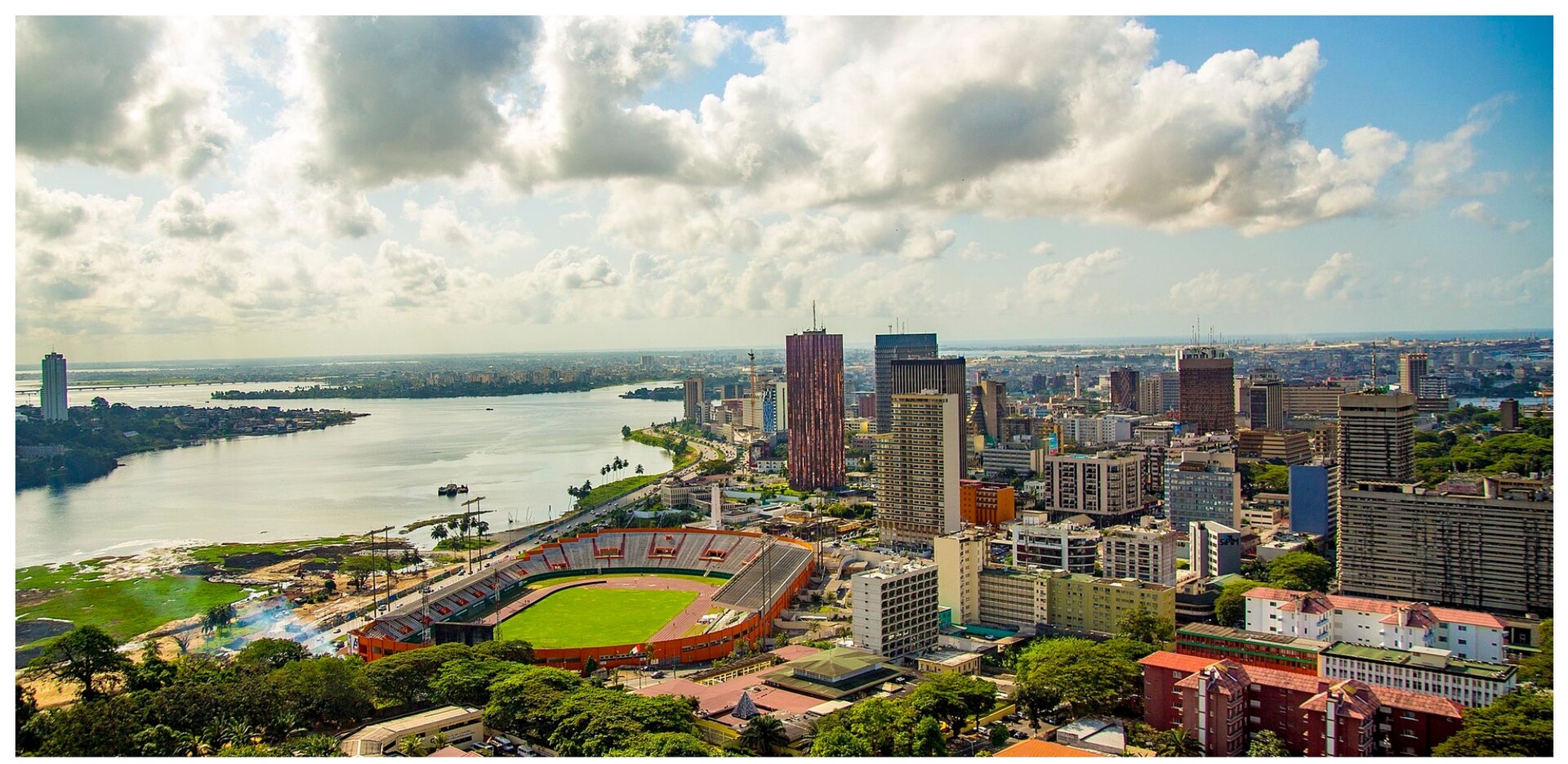 Vue du quartier du Plateau à Abidjan