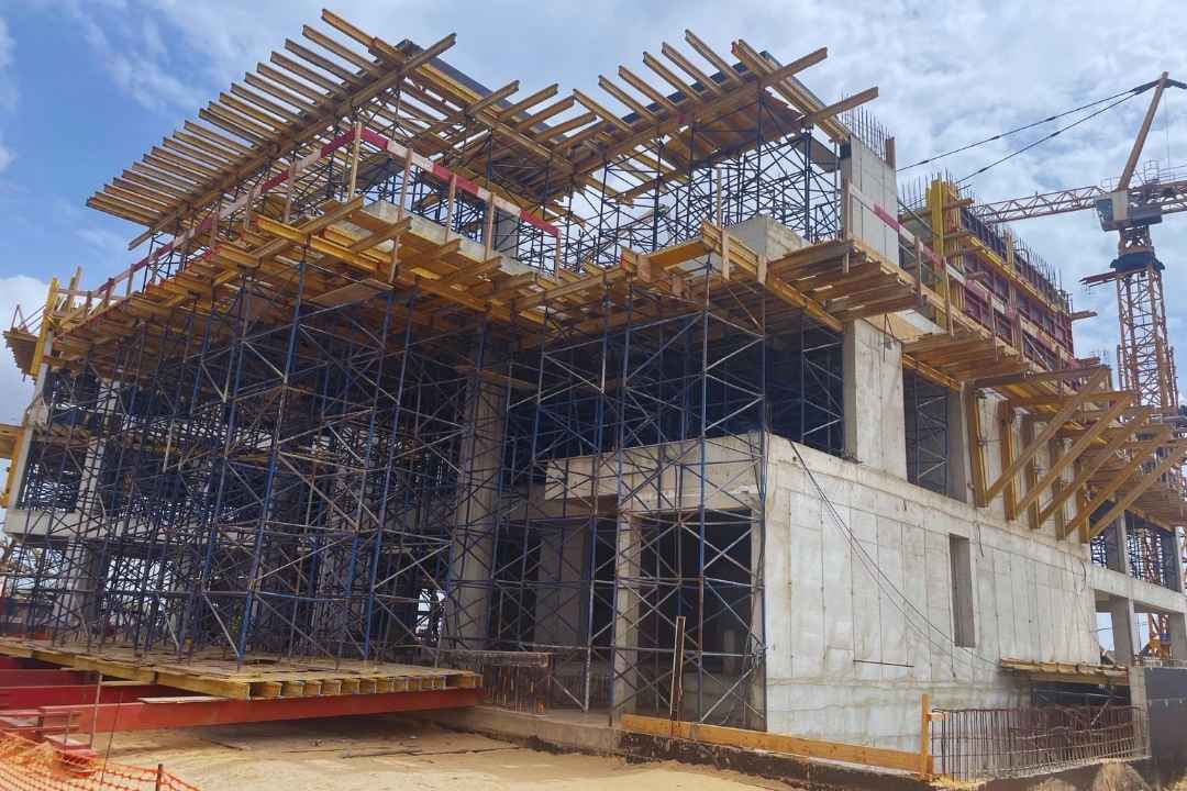 Vue de chantier du siège annexe de Sonatel à Diamniadio publiée par BEAD